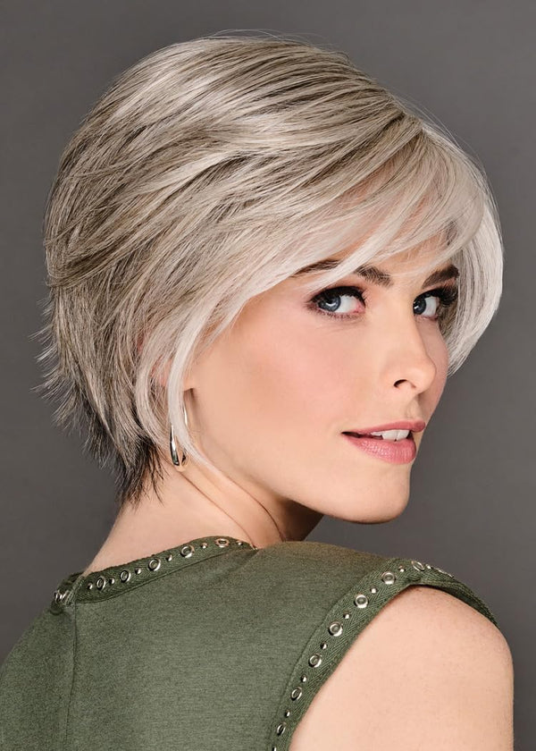 Gabor Lag en uttalelse lagvis moderne hakelengde Bob Wig, Designer Series by Hairuwear, gjennomsnittlig takstørrelse, GF4-6 Svart kaffe